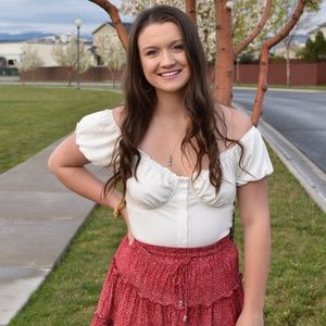 Meet your Posher, Nicole